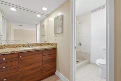 10528 SW 69th Ter, Miami, FL 33173 - Photo 38