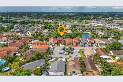 10528 SW 69th Ter, Miami, FL 33173 - Photo 4