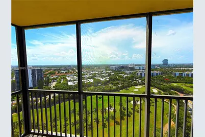 20335 W Country Club Dr #2210, Aventura, FL 33180 - Photo 2
