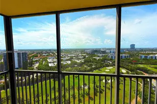 20335 W Country Club Dr, Aventura, FL 33180 - Photo 2