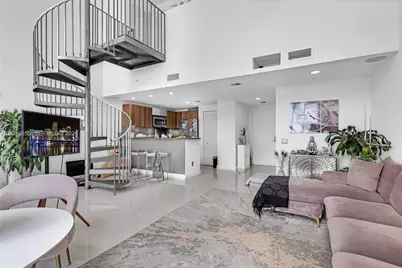 300 S Biscayne Blvd #L-612, Miami, FL 33131 - Photo 1