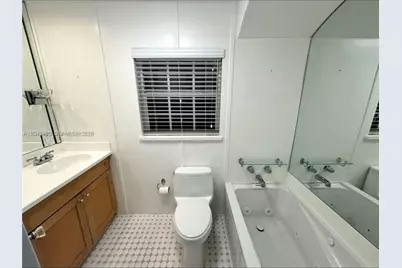 1056 Harrison St, Hollywood, FL 33019 - Photo 22