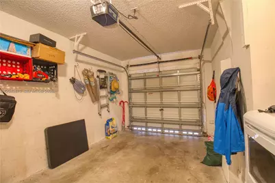 11415 Lakeview Dr #2-D, Coral Springs, FL 33071 - Photo 20