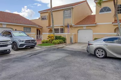 11415 Lakeview Dr #2-D, Coral Springs, FL 33071 - Photo 2