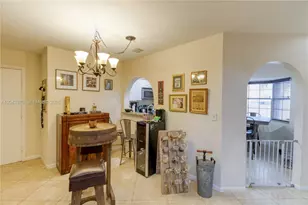 11415 Lakeview Dr, Coral Springs, FL 33071 - Photo 12