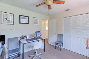 11415 Lakeview Dr, Coral Springs, FL 33071 - Photo 34