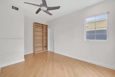 305 Jefferson Ave #2, Miami Beach, FL 33139 - Photo 12