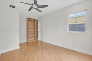 305 Jefferson Ave, Miami Beach, FL 33139 - Photo 12