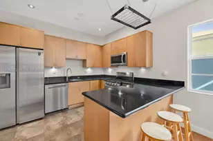 305 Jefferson Ave, Miami Beach, FL 33139 - Photo 1