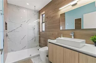 809 SW 10th Terrace, Fort Lauderdale, FL 33315 - Photo 18