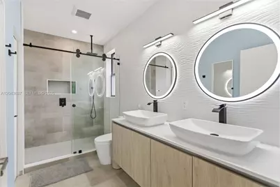 809 SW 10th Ter, Fort Lauderdale, FL 33315 - Photo 16