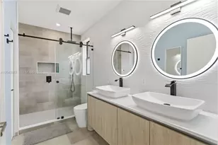 809 SW 10th Terrace, Fort Lauderdale, FL 33315 - Photo 16