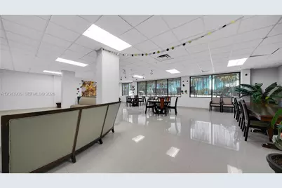 1623 Collins Ave #415, Miami Beach, FL 33139 - Photo 40