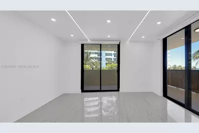 1623 Collins Ave #415, Miami Beach, FL 33139 - Photo 14