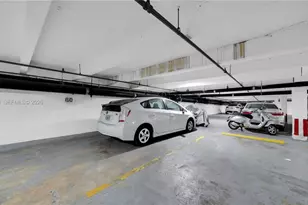 1623 Collins Ave, Miami Beach, FL 33139 - Photo 30