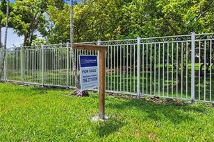 11380 SW 93rd St, Miami, FL 33176 - Photo 8
