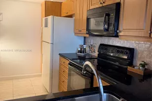 520 Brickell Key Dr, Miami, FL 33131 - Photo 8