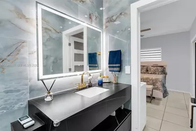 7031 NW 20th Ave, Miami, FL 33147 - Photo 20