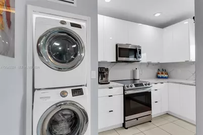7031 NW 20th Ave, Miami, FL 33147 - Photo 8