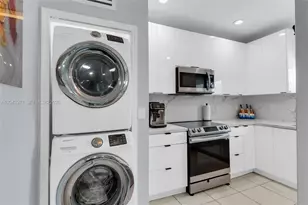 7031 NW 20th Ave, Miami, FL 33147 - Photo 8