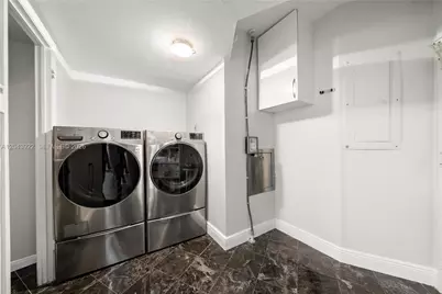 5500 Collins Ave #1902, Miami Beach, FL 33140 - Photo 28