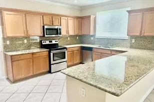946 NW 206th St, Miami Gardens, FL 33169 - Photo 10