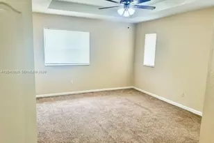 946 NW 206th St, Miami Gardens, FL 33169 - Photo 34