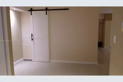 1800 NE 114th St #508, Miami, FL 33181 - Photo 2