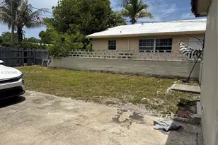 1947 Garfield St, Hollywood, FL 33020 - Photo 10