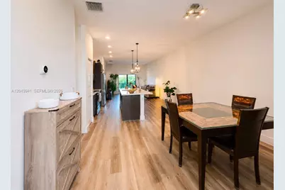 8015 NW 104th Ave #21, Doral, FL 33178 - Photo 1