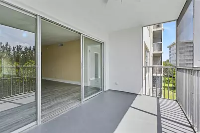 3250 N Palm Aire Dr #406, Pompano Beach, FL 33069 - Photo 38