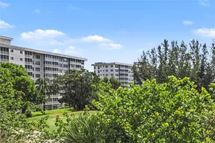 3250 N Palm Aire Dr, Pompano Beach, FL 33069 - Photo 30