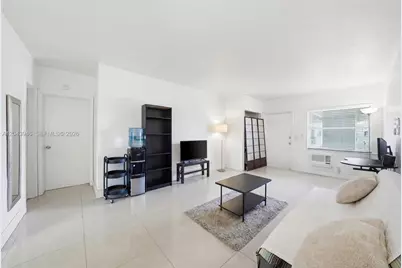 1100 NE 9th Ave #105, Fort Lauderdale, FL 33304 - Photo 1