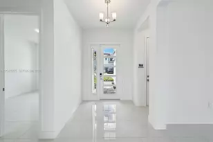 13075 Feathering Wy, Palm Beach Gardens, FL 33412 - Photo 6