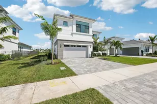 13075 Feathering Wy, Palm Beach Gardens, FL 33412 - Photo 4