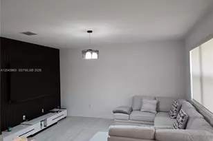 634 SE 37th Ave, Homestead, FL 33033 - Photo 8