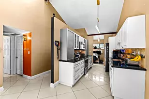 1709 NW 72nd Ave, Plantation, FL 33313 - Photo 4