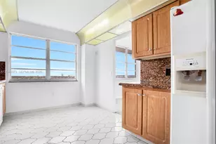 2851 NE 183rd St, Aventura, FL 33160 - Photo 8