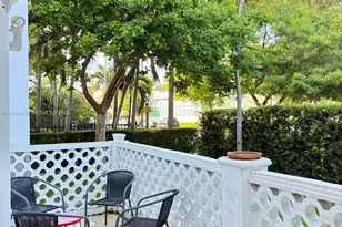601 11th St, Miami Beach, FL 33139 - Photo 2