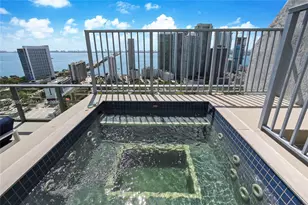 121 NE 34th St, Miami, FL 33137 - Photo 16