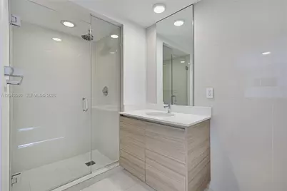 121 NE 34th St #PH3206, Miami, FL 33137 - Photo 10