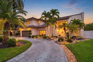 962 SW 93rd Terrace, Plantation, FL 33324 - Photo 2