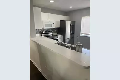 20863 NW 2nd St #1, Pembroke Pines, FL 33029 - Photo 2