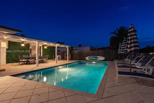 13200 Ortega Ln, North Miami, FL 33181 - Photo 12