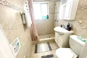 2955 NW 102nd St, Miami, FL 33147 - Photo 14