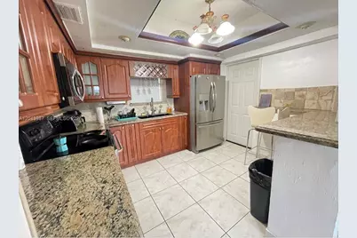2955 NW 102nd St, Miami, FL 33147 - Photo 8