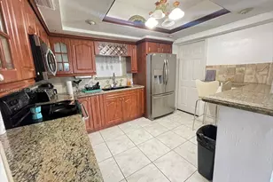 2955 NW 102nd St, Miami, FL 33147 - Photo 8