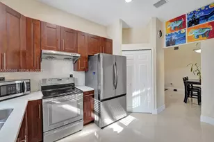 14003 N Cypress Cove Cir, Davie, FL 33325 - Photo 12