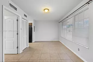 13 S Royal Poinciana Blvd, Miami Springs, FL 33166 - Photo 8