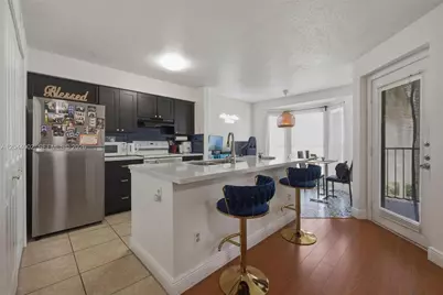 977 Riverside Dr #220, Coral Springs, FL 33071 - Photo 8